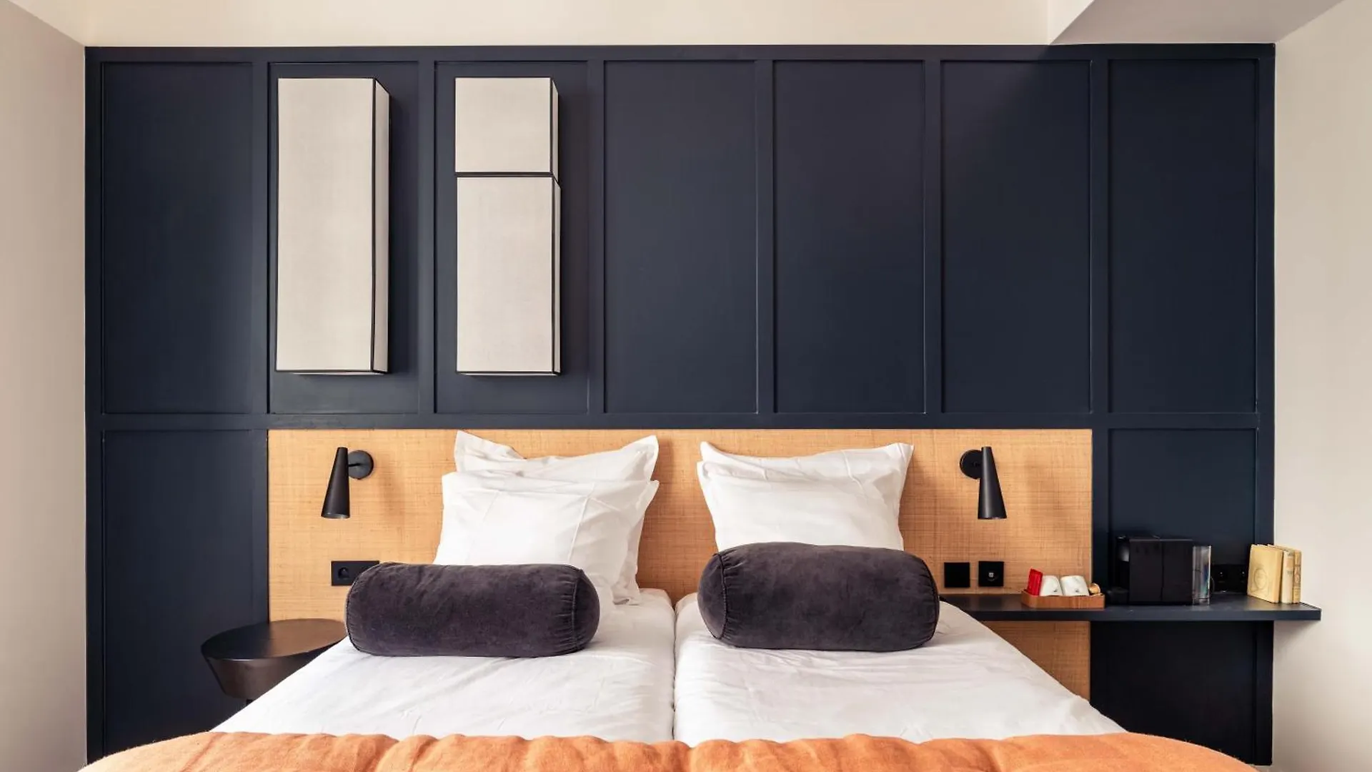 Hotel Maison Traversiere 4*