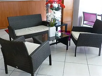 Hotel Maison Traversiere Paris